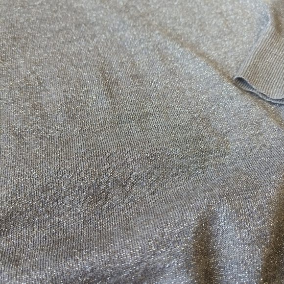 Ann Taylor LOFT Women's Frost Cream Lightweight Sweater Size M - Picture 8 of 8